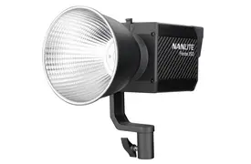 Nanlite FORZA 150 Reportage- und Studio-Scheinwerfer