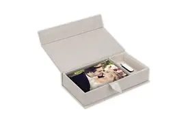 ZEP Box USB Lodi D für 10x15 Fotos und USB-Stick, creme